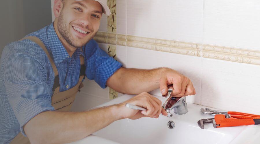 Handle or spout repair in Townsend, DE